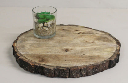 Round Wooden Bark Design Chopping/Serving Board, 30cm.